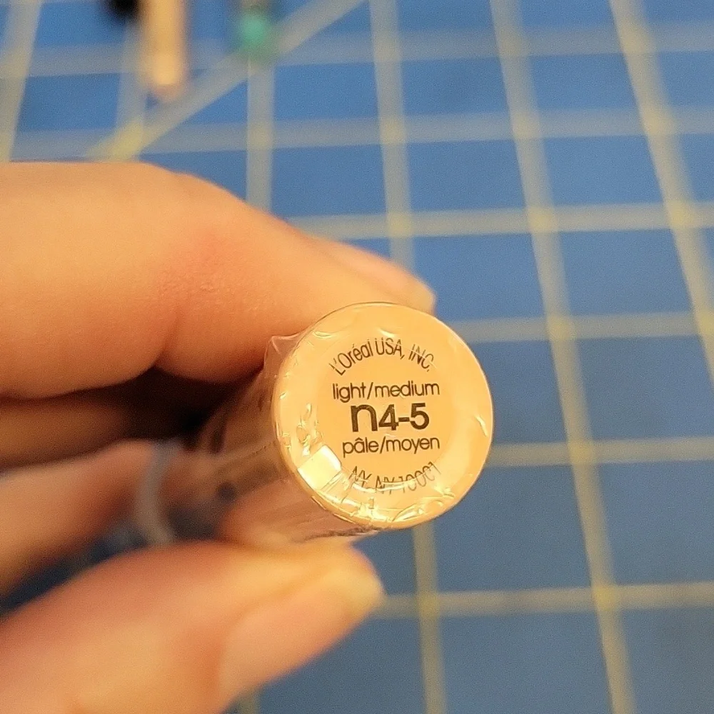 N 4-5 Light Medium true Match Super-Blendable Crayon Concealer 2.8g New Sealed